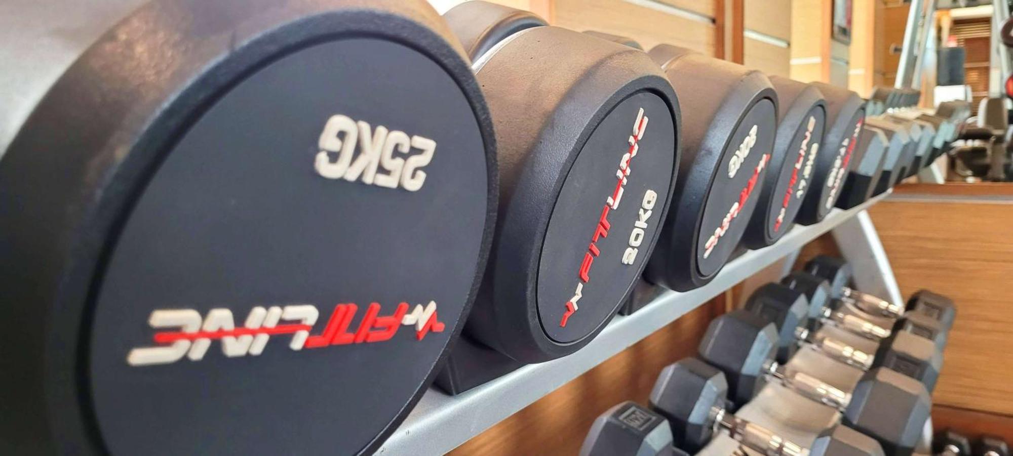 Radisson Blu Hotel, Greater Noida Eksteriør bilde Dumbbells