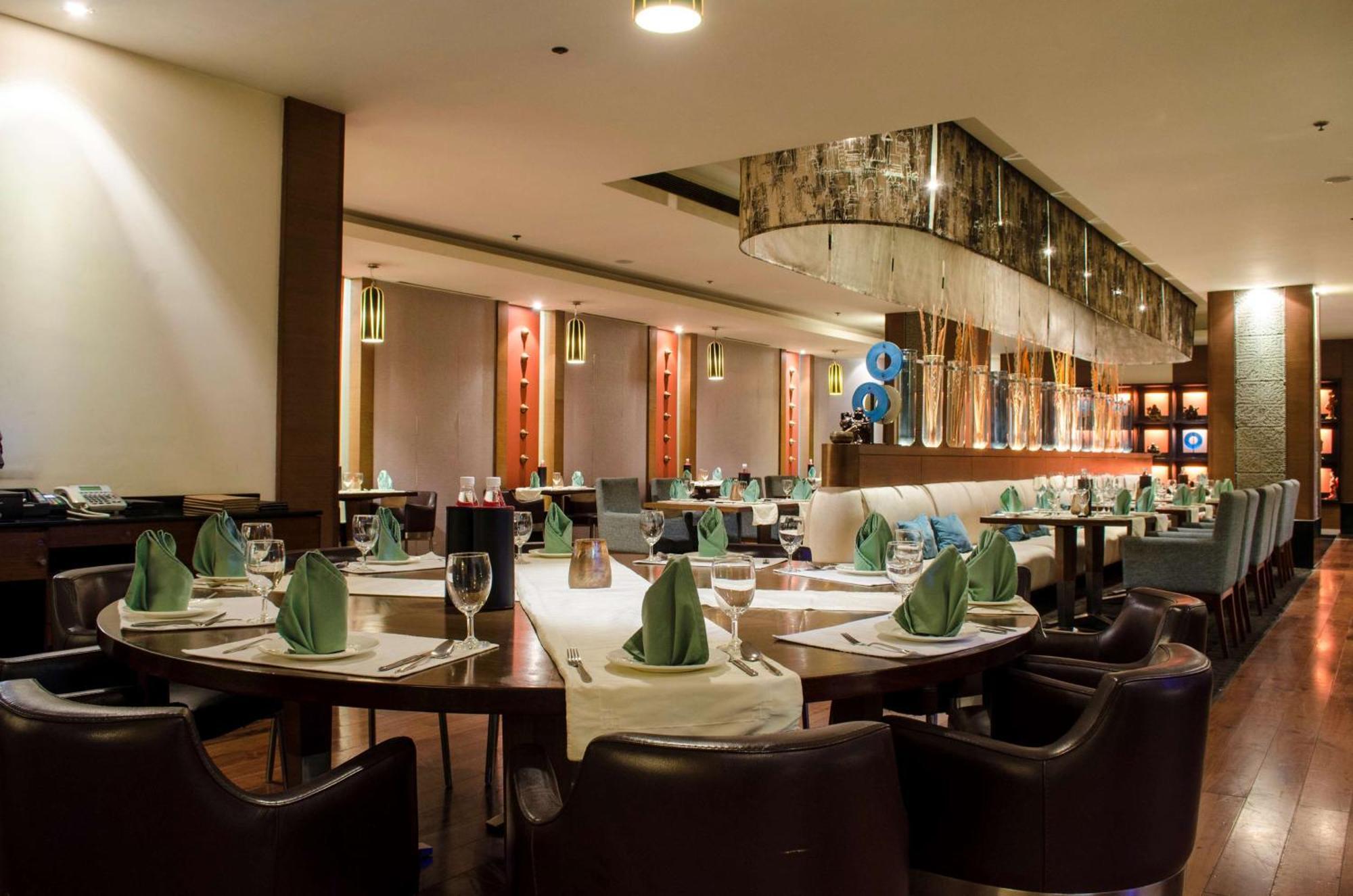 Radisson Blu Hotel, Greater Noida Eksteriør bilde The restaurant