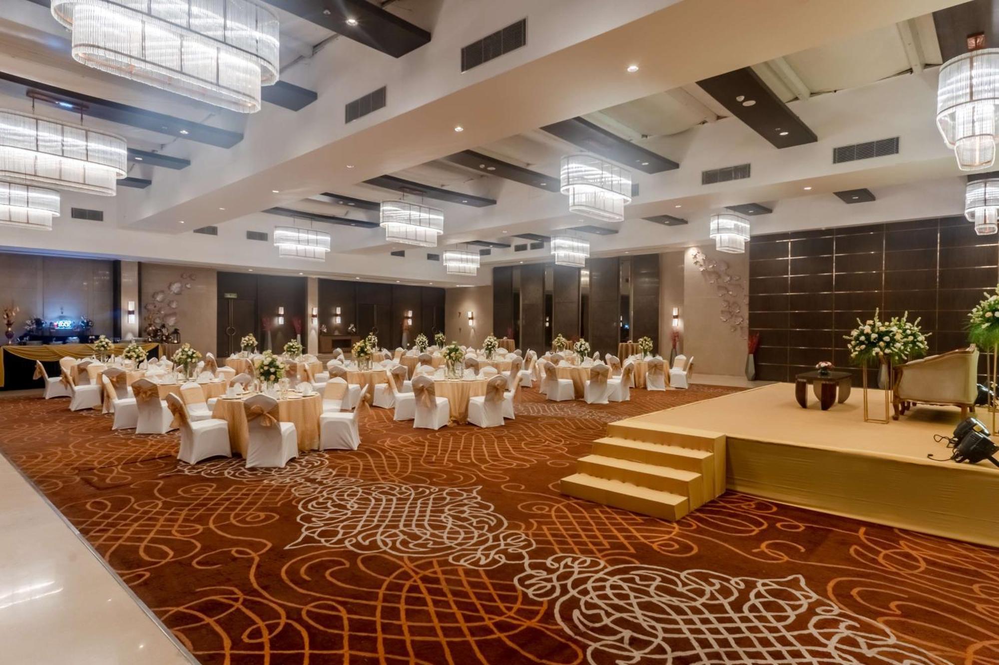Radisson Blu Hotel, Greater Noida Eksteriør bilde The Grand Ballroom