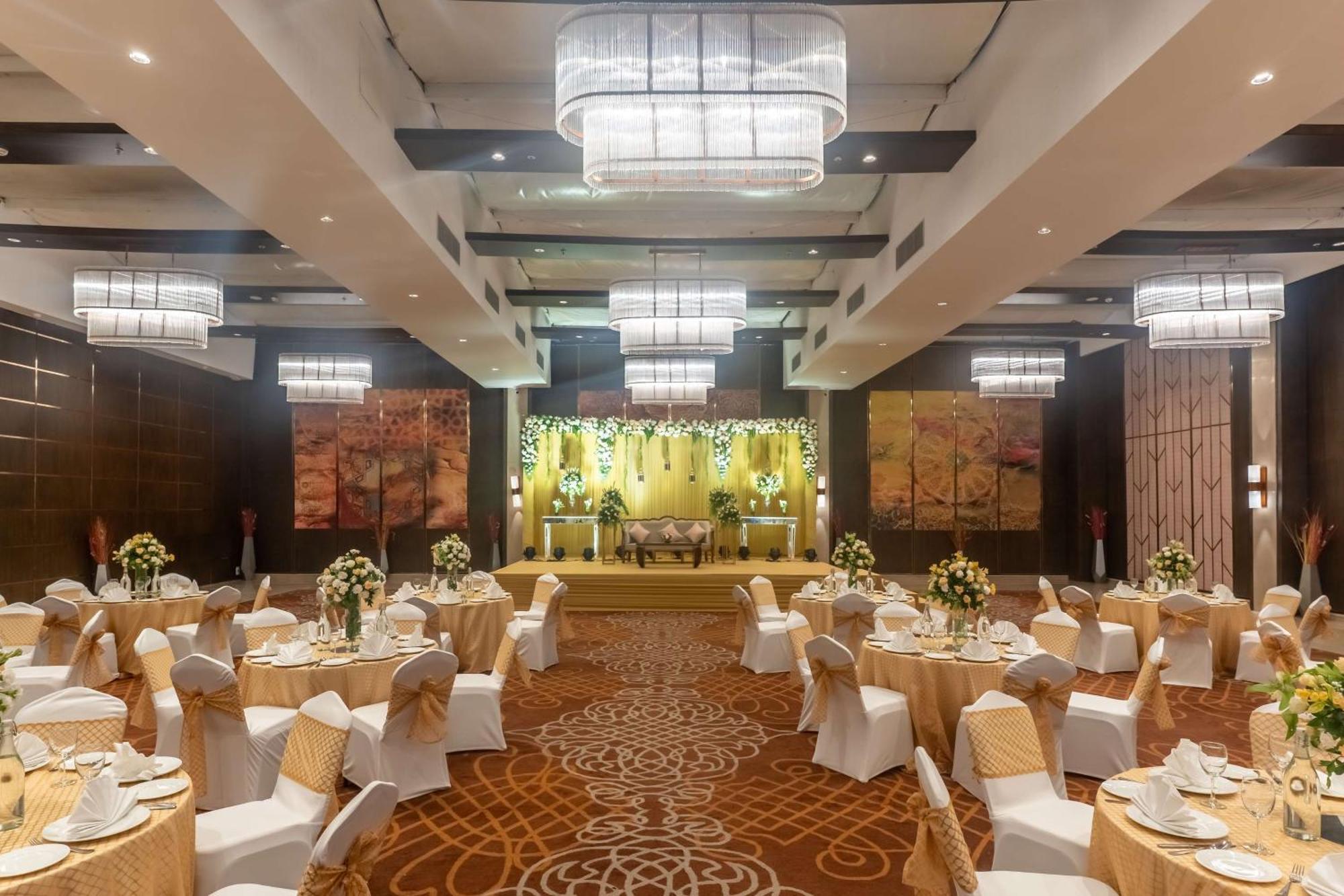Radisson Blu Hotel, Greater Noida Eksteriør bilde The Grand Ballroom