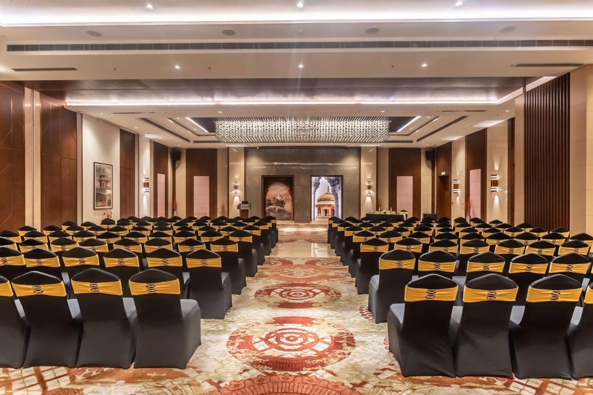 Radisson Blu Hotel, Greater Noida Eksteriør bilde The Grand Ballroom