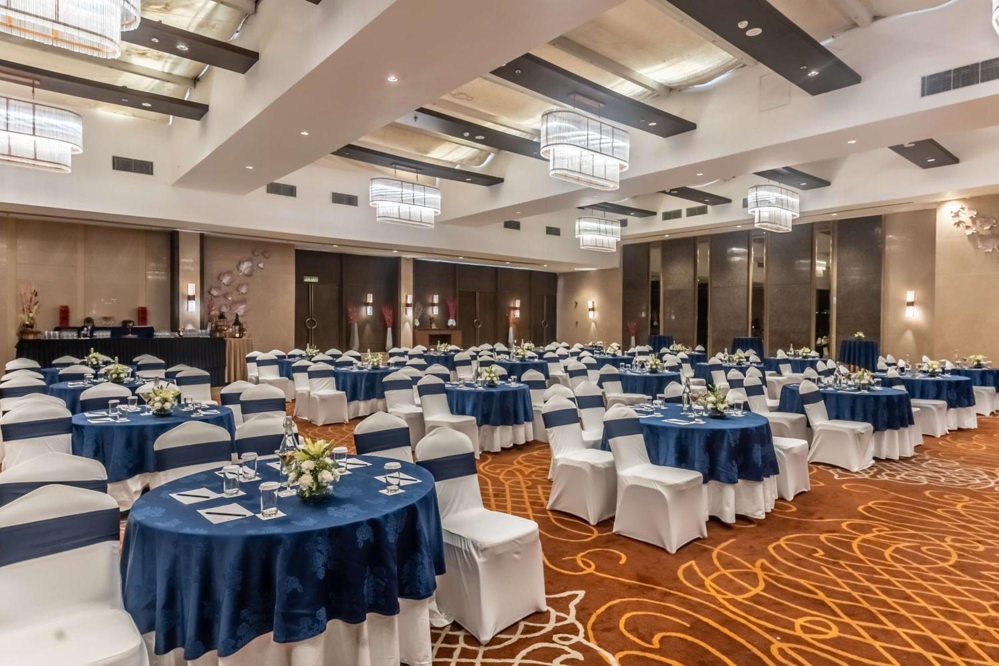 Radisson Blu Hotel, Greater Noida Eksteriør bilde The Grand Ballroom