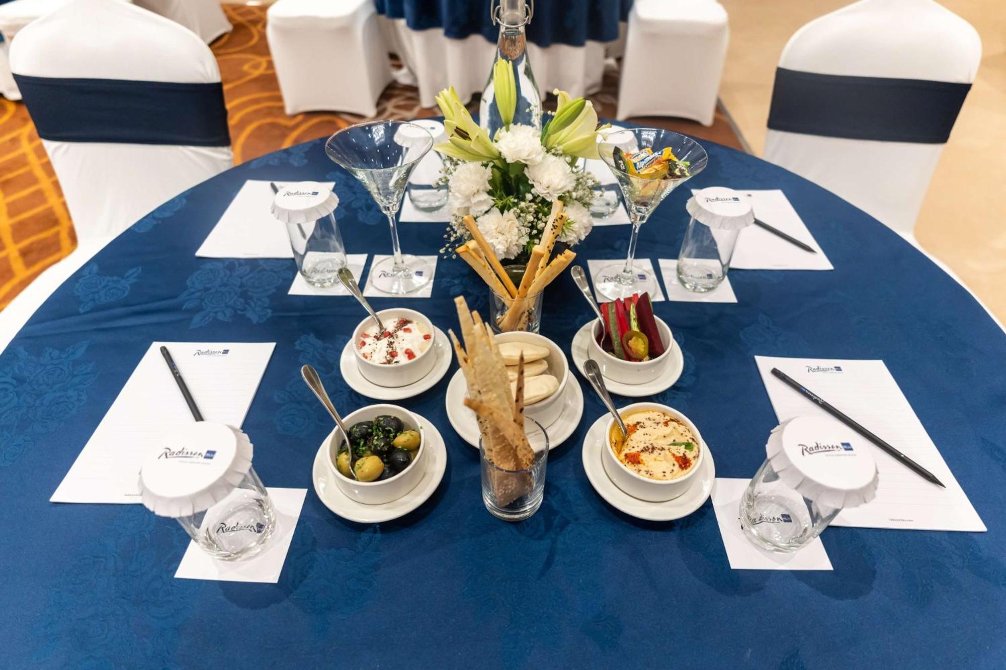 Radisson Blu Hotel, Greater Noida Eksteriør bilde A table set for a meeting