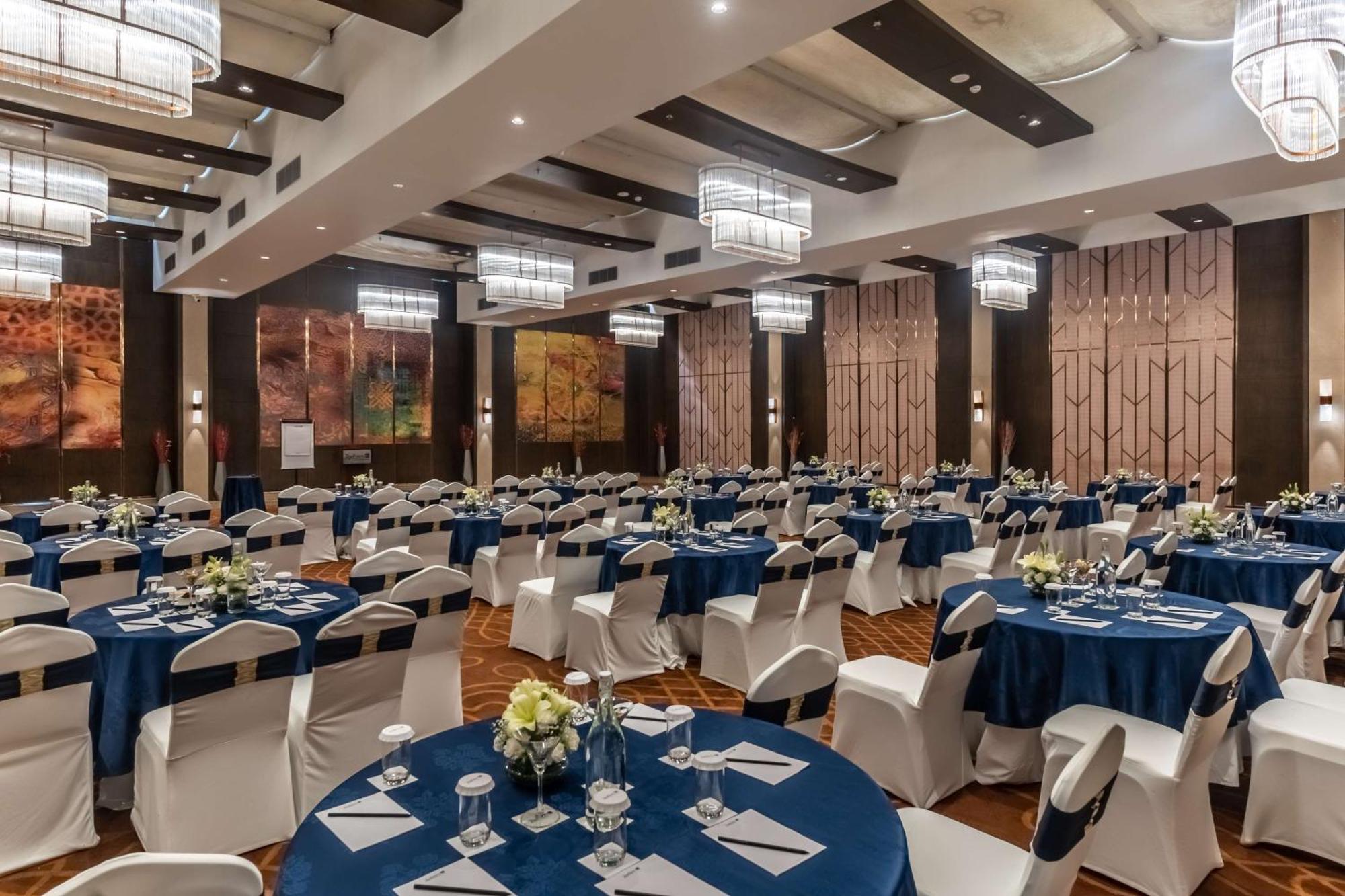 Radisson Blu Hotel, Greater Noida Eksteriør bilde The Grand Ballroom